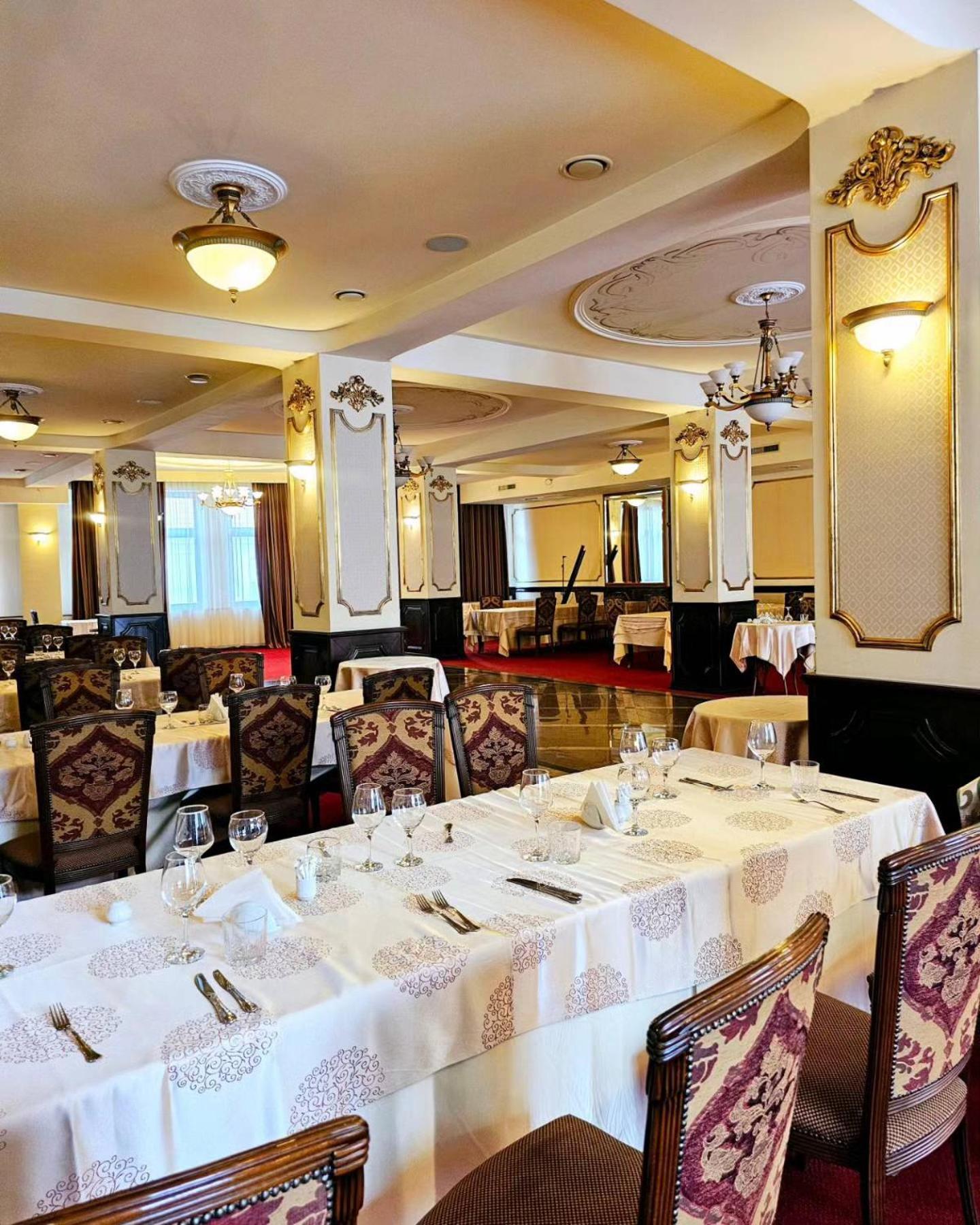 The Elite - Oradea'S Legendary Hotel Eksteriør billede