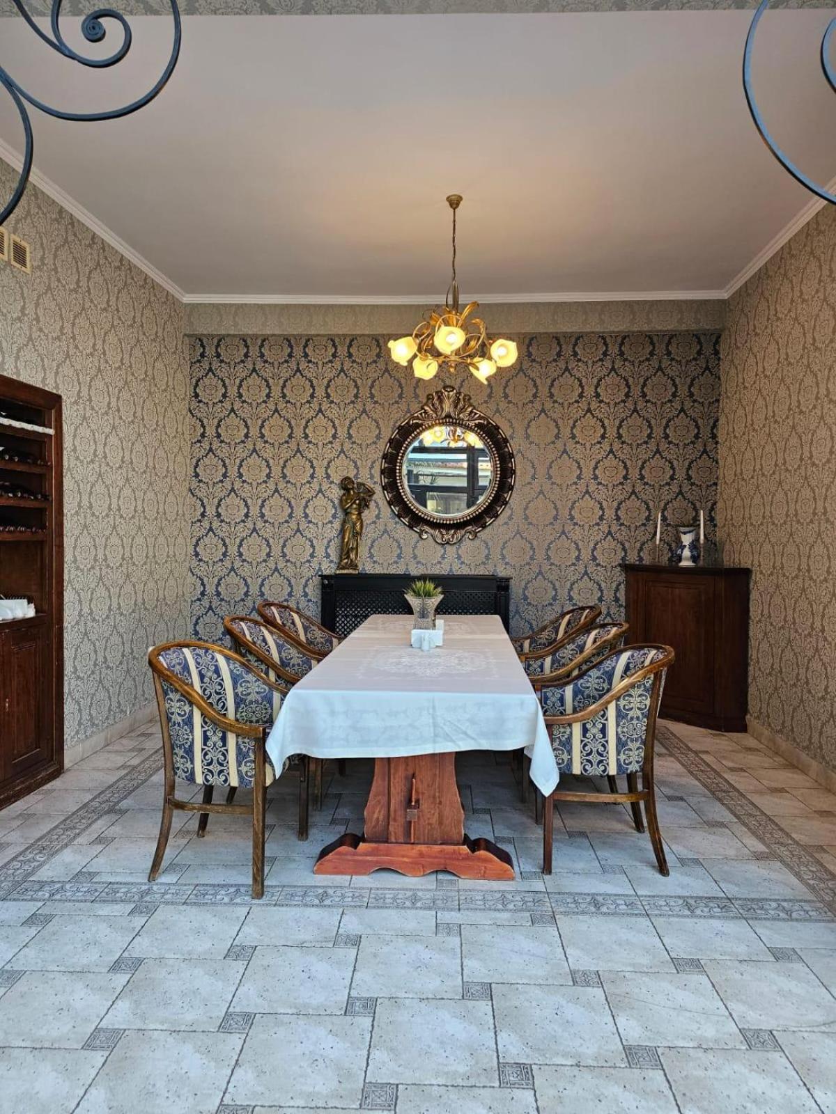 The Elite - Oradea'S Legendary Hotel Eksteriør billede